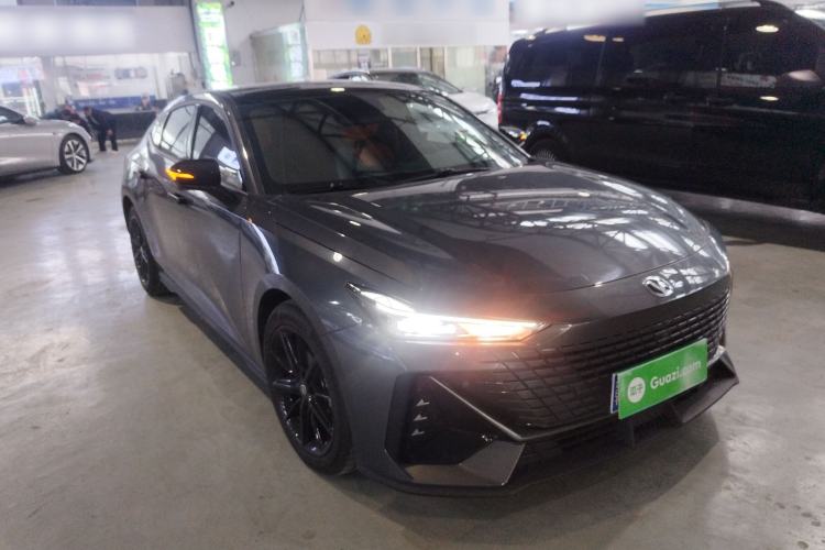 Used CHANGAN UNI-V 2022 1.5T Prestige Version