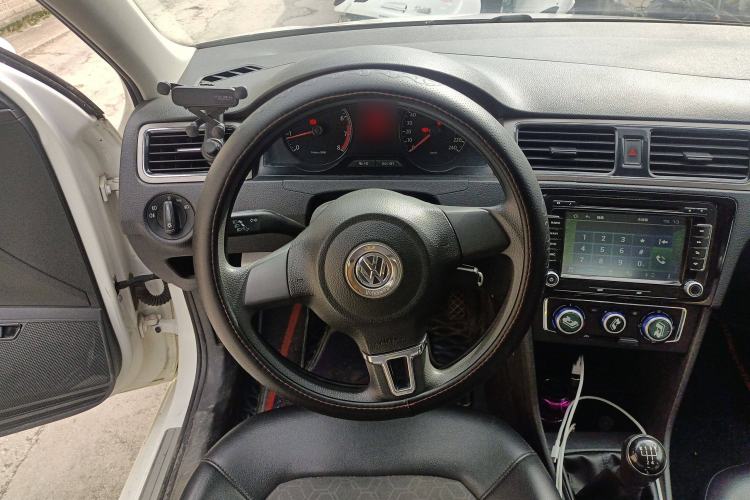 Used Volkswagen Santana 2015 1.6L Manual Comfort Edition Steering Wheel