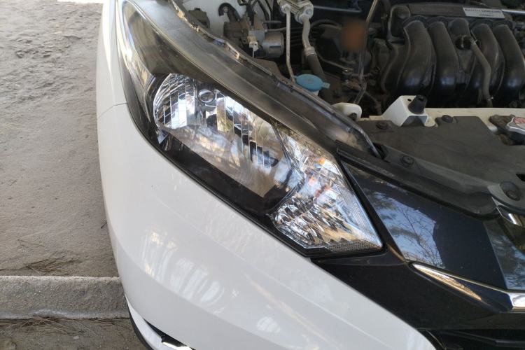 Used Honda Vezel 2017 1.5L CVT 2WD Comfort Model Right Front Headlight