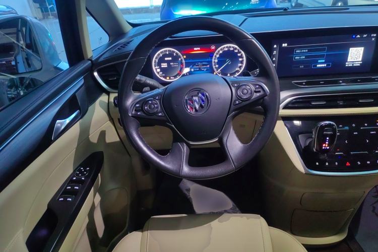 Used Buick GL8 2022 ES Landtrek 653T Luxury Edition
