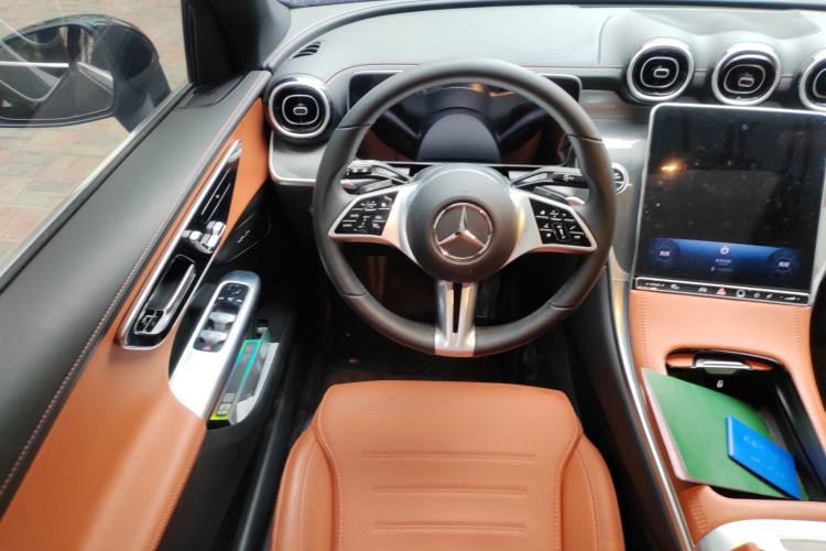 Used Mercedes-Benz GLC 2025 GLC 260 L 4MATIC Dynamic Edition