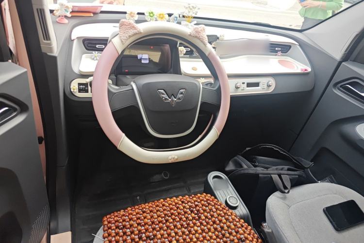 Used Wuling Hongguang MINIEV 2021 Macaron Premium Model – Lithium Iron Phosphate Steering Wheel