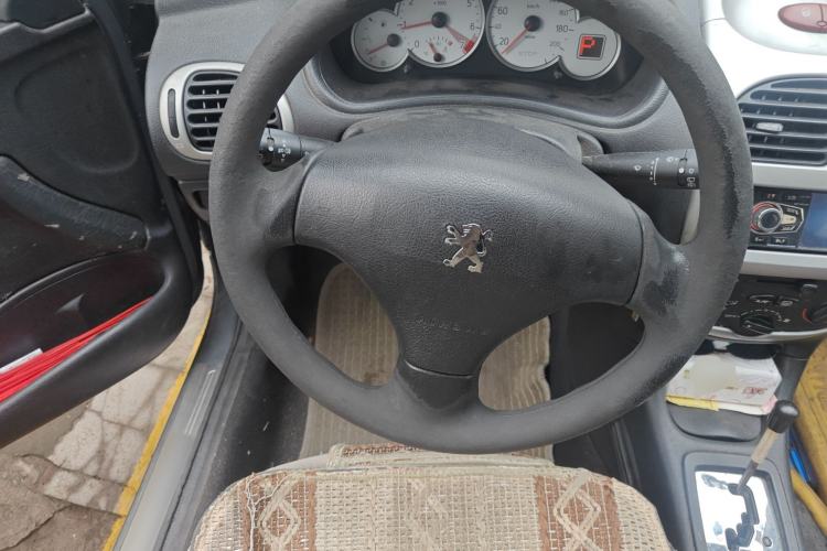 Used Peugeot 206 2007 1.6L Automatic Active Version