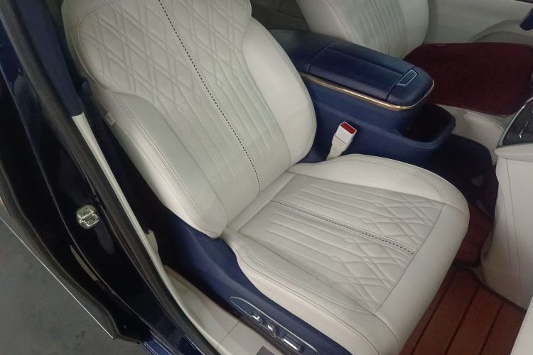 Used Buick GL8 2020 Avenir Avia Four-Seat Luxury Edition