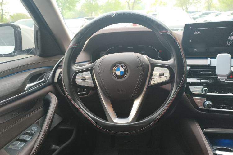 Used BMW 5 Series New Energy 2021 535Le Luxury Package
