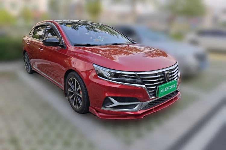 Used Roewe i6 New Energy 2017 45T Hybrid Connective Smart Luxury Edition Front Right 45 Deg