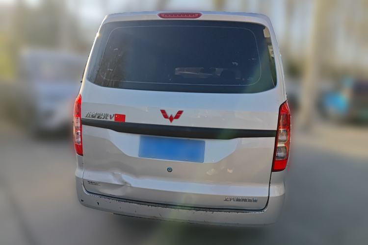 Used Wuling Hongguang V 2022 1.5L Jingqu Version Hydraulic Power Steering LAR Rear