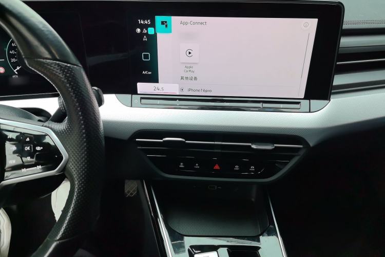 Used Volkswagen Lamando 2022 Lavida L 280TSI DSG Cool & Spicy Edition Audio And AC Panel