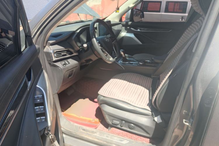 Used SAIC MAXUS D90 2017 2.0T Automatic All-Wheel Drive Sirius Driver Seat