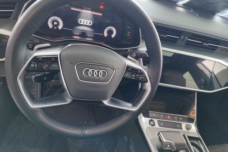 Used Audi A7L 2024 45TFSI S-line Dream-Building Edition Flow Crystal Package