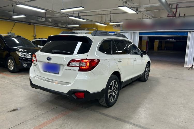 Used Subaru Outback 2018 2.5i Luxury Navigation Edition with EyeSight
