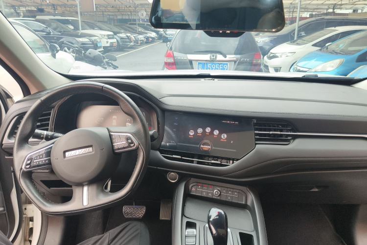 Used Haval F7 2020 2.0T Two-Wheel Drive i-Active Center Console