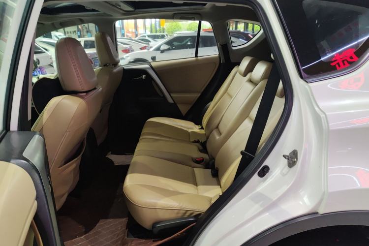 Used Toyota RAV4 2015 2.5L Automatic 4x4 Luxury Edition