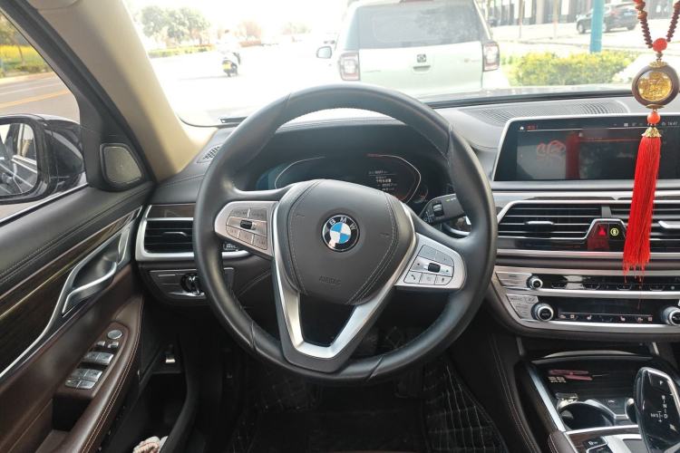 Used BMW 7 Series 2021 730Li Luxury Package