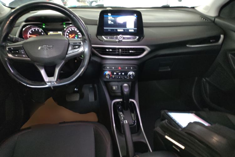 Used Chevrolet Trax 2021 Redline 335T CVT Top-Tier Model China VI Standard Center Console