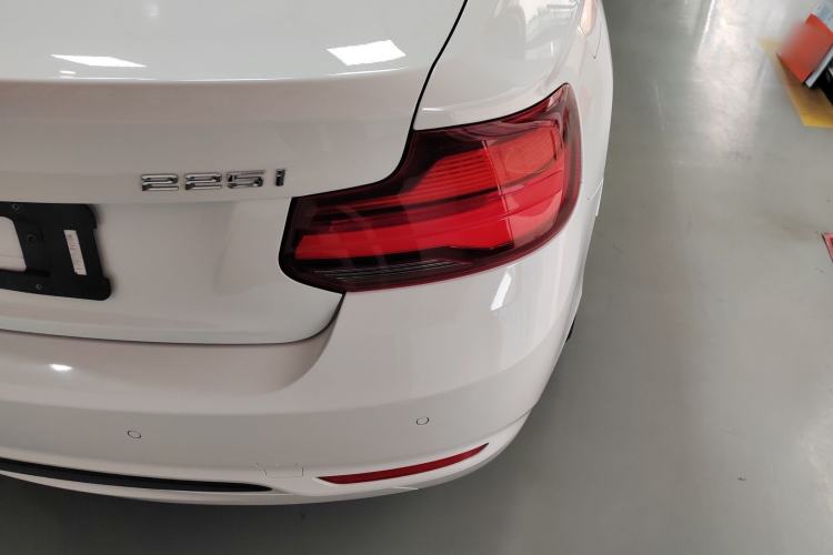 Used BMW 2 Series 2019 225i Sport Design Package Exterior 5