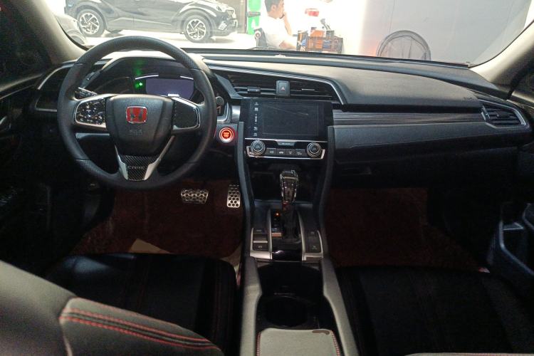 Used Honda Civic 2019 220TURBO CVT Dynamic Edition China VI Emission Standard Center Console