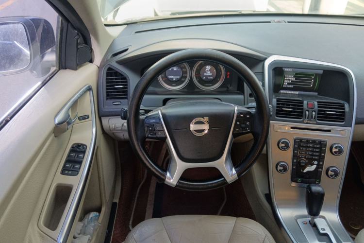 Used Volvo XC60 2012 T5 Prestige Edition