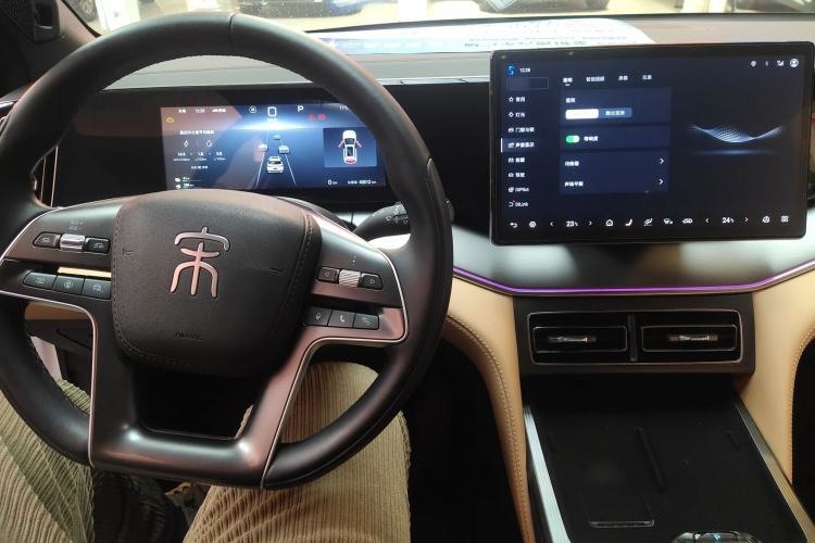 Used BYD Song L DM-i 2024 112 km Beyond Edition
