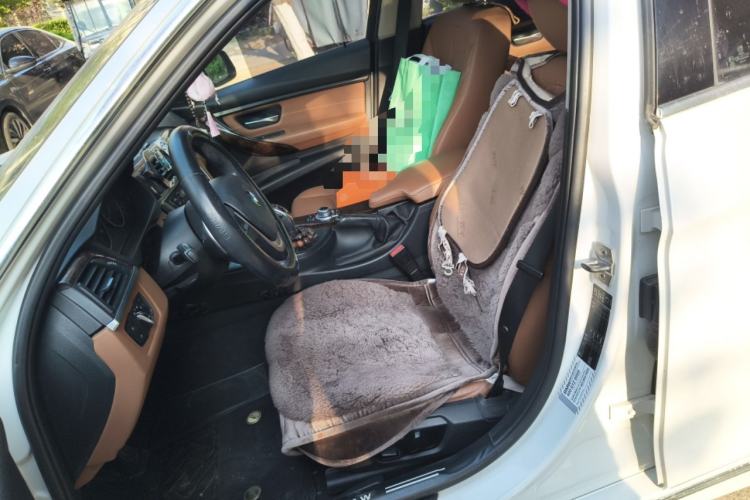 Used BMW 3 Series 2014 320Li Luxury Design Package
