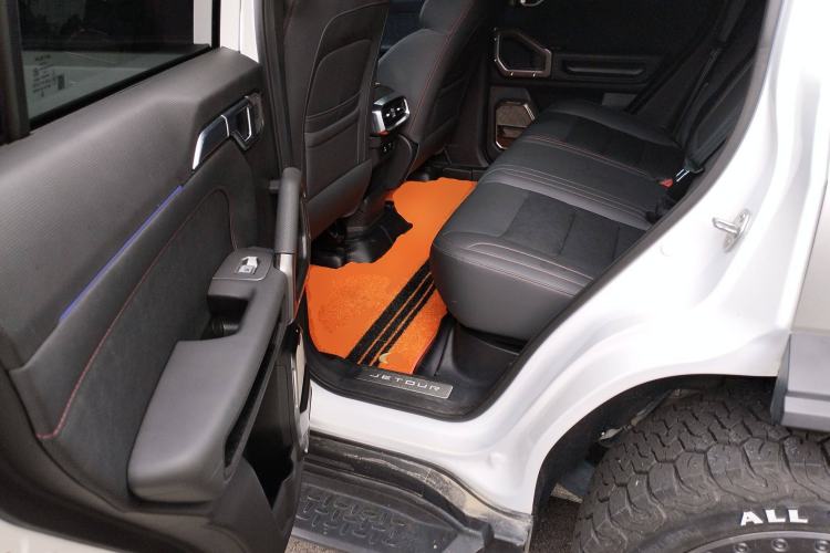 Used JETOUR Traveler 2024 2.0T All-Wheel-Drive Silver Dragon Wings
