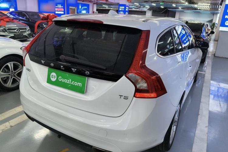 Used Volvo V60 2014 Restyled T5 Zhiya Edition