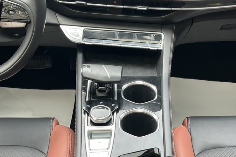 Used CHANGAN Eado 2022 PLUS Blue Whale NE 1.4T GDI DCT Prestige Edition
