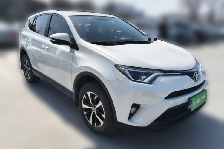 Used Toyota RAV4 2019 2.0L CVT Two-Wheel Drive Pioneer Edition China VI Standard