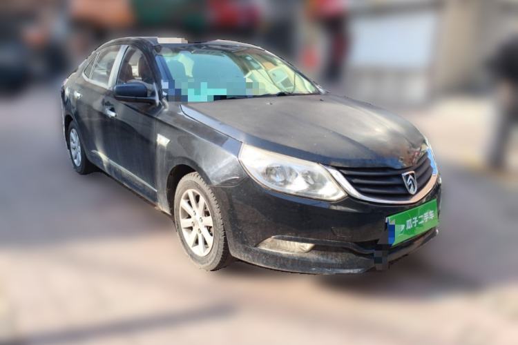 Used Baojun 630 2011 1.5L manual Elite version