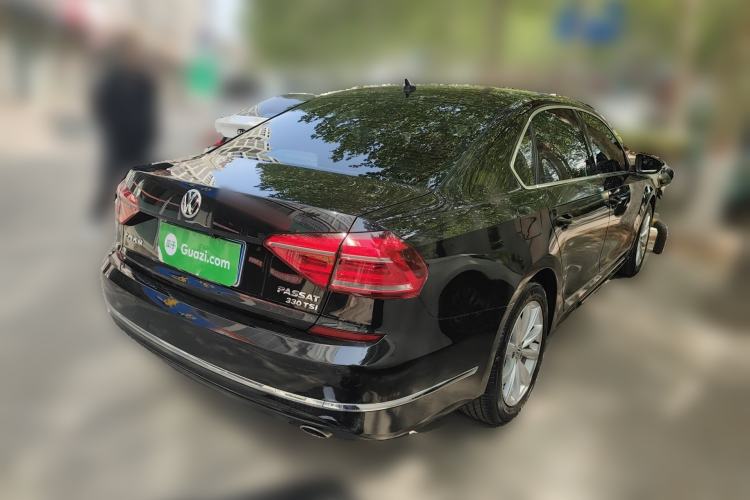 Used Volkswagen Passat 2017 330TSI DSG Luxury Edition Rear Right 45 Deg