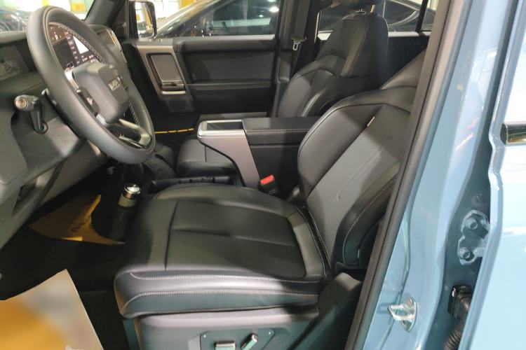 Used iCAR V23 2025 401 Two-Wheel Drive Intelligent Driving Version
