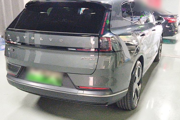 Used Volvo Volvo XC70 Plug-in Hybrid 2026 Model Four-Wheel Drive Long-Range Ultra
