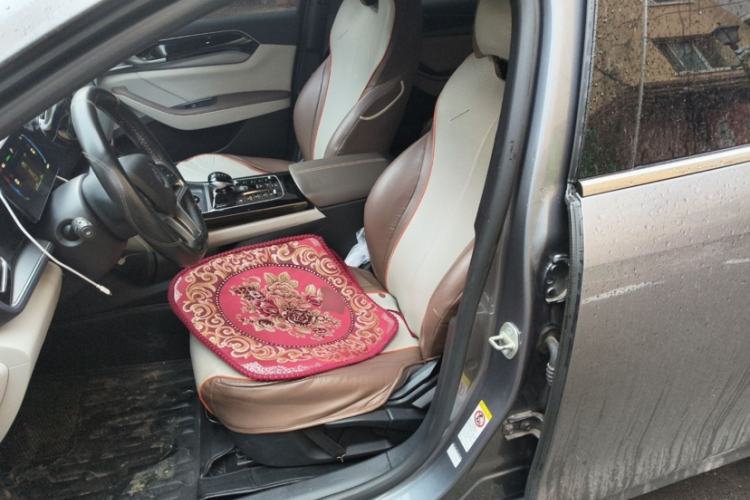 Used BYD Qin PLUS 2023 Champion Edition EV 420KM Leading Model Interior 1