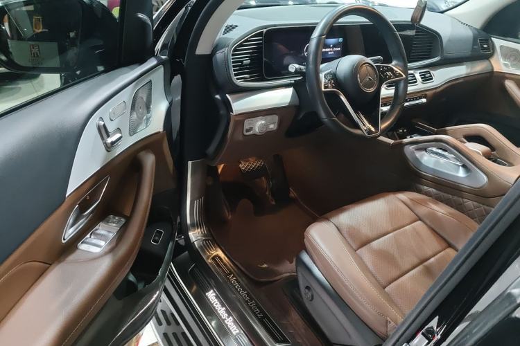 Used Mercedes-Benz GLE 2024 GLE 350 4MATIC Dynamic Edition Driver Seat