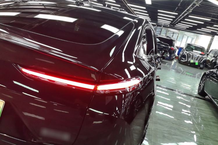 Used ONVO L60 2024 60 kWh Rear-Drive Version Right Rear Taillight