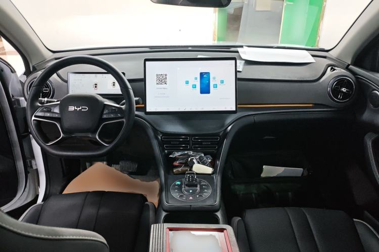 Used BYD Sealion 05 DM-i 2025 DM-i Smart Drive 115KM Flagship Model Center Console