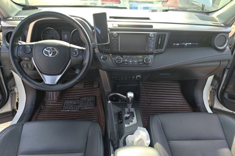Used Toyota RAV4 2016 2.0L CVT Two-Wheel Drive Smart Edition China V Standard