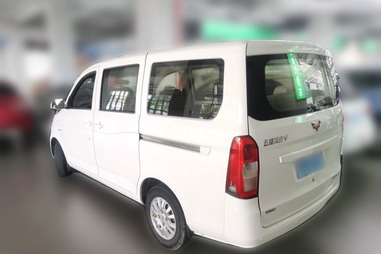 Used Wuling Rongguang V 2018 1.5L Standard Version
