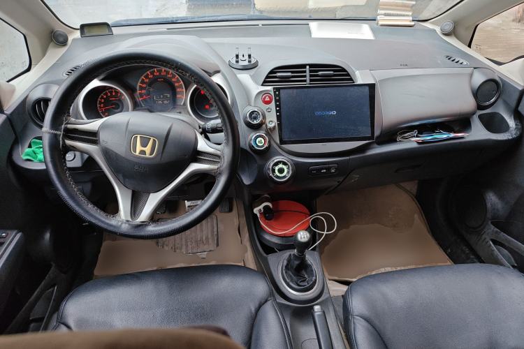 Used Honda Fit 2008 1.3L manual comfort version