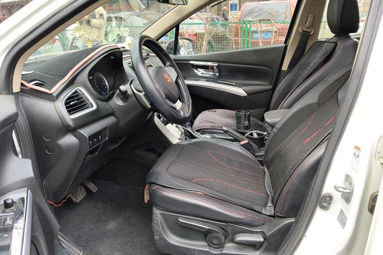 Used Suzuki S-Cross 2014 1.6L CVT Two-Wheel Drive Elite Version
