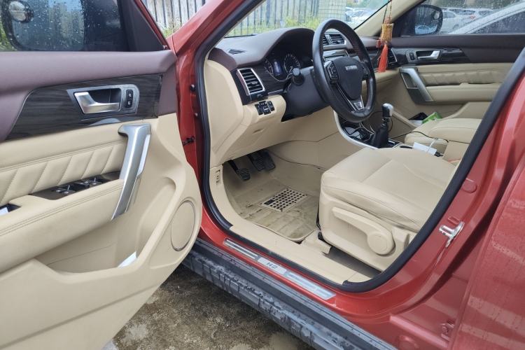 Used Haval H2 2016 Red-Label 1.5T Manual Two-Wheel Drive Luxury Model