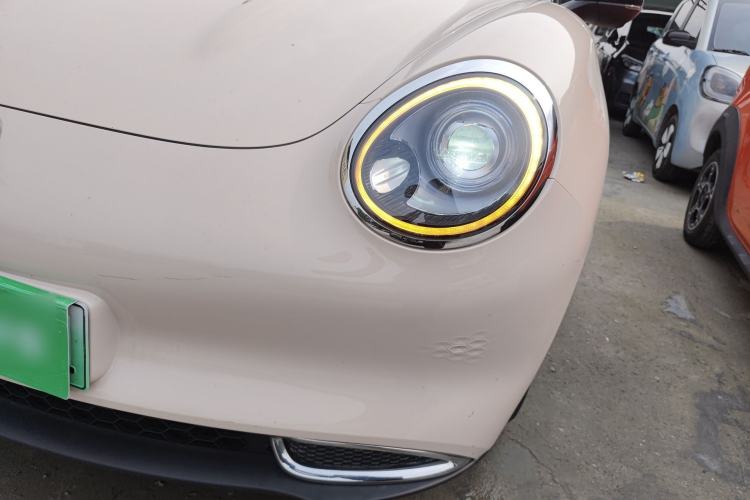 Used ORA Good Cat 2022 400km Standard Range Luxury Version Lithium Iron Phosphate Left Front Headlight