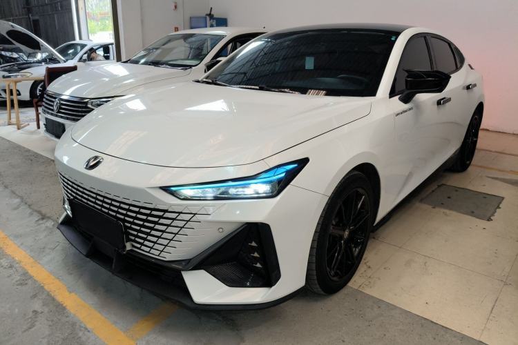 Used CHANGAN UNI-V 2022 1.5T Prestige Version