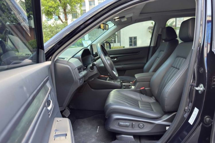 Used Honda Breeze 2023 240TURBO Two-Wheel-Drive Luxury PRO 7-Seater Interior 6