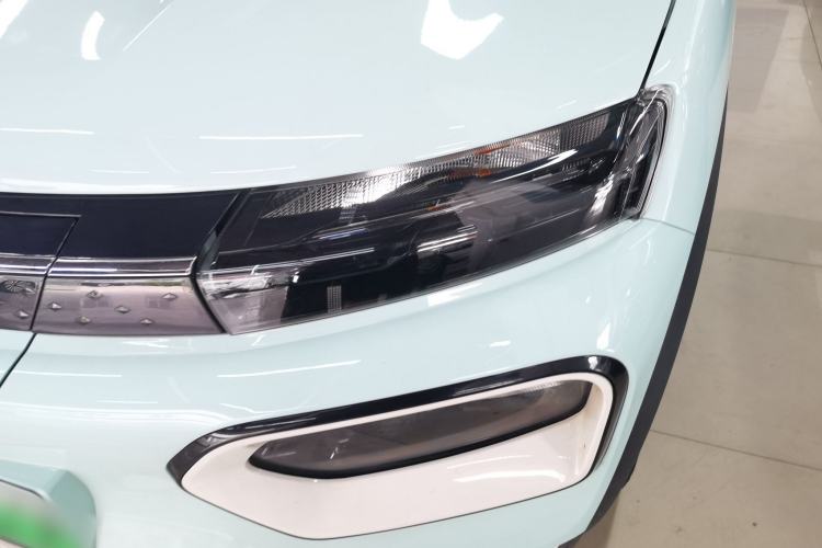 Used Dongfeng NAMMI BOX 2022 Chasing Wind Edition 331 km Standard Model
