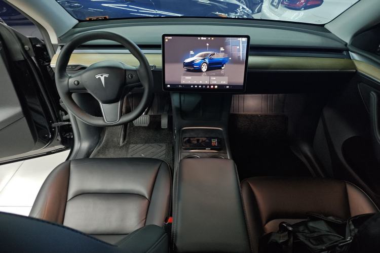 Used Tesla Model Y 2022 Revised Version Rear-Wheel Drive Center Console