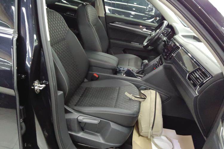 Used Volkswagen Teramont X 2020 Facelifted 330TSI Two-Wheel-Drive Luxury Edition

