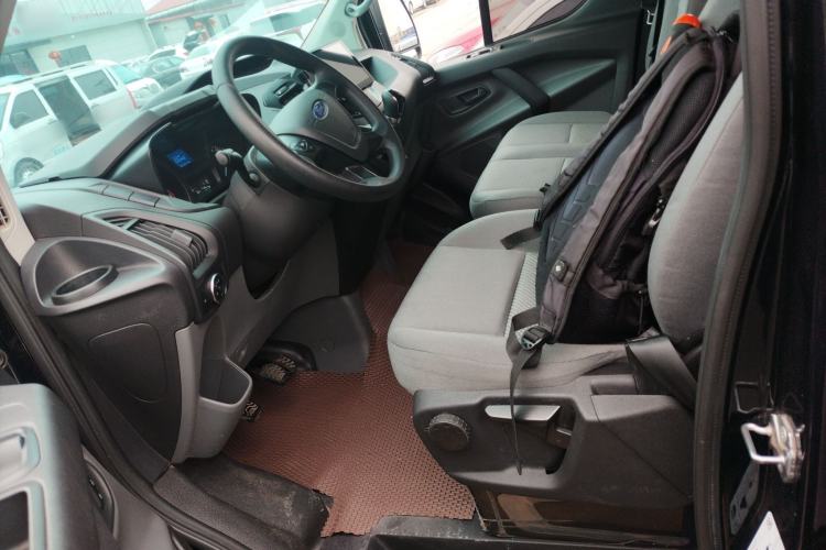 Used Ford Transit 2019 2.0T Diesel Multi-Purpose Commercial Vehicle Mid-Drive Mid-Roof 6-Seater China VI Standard