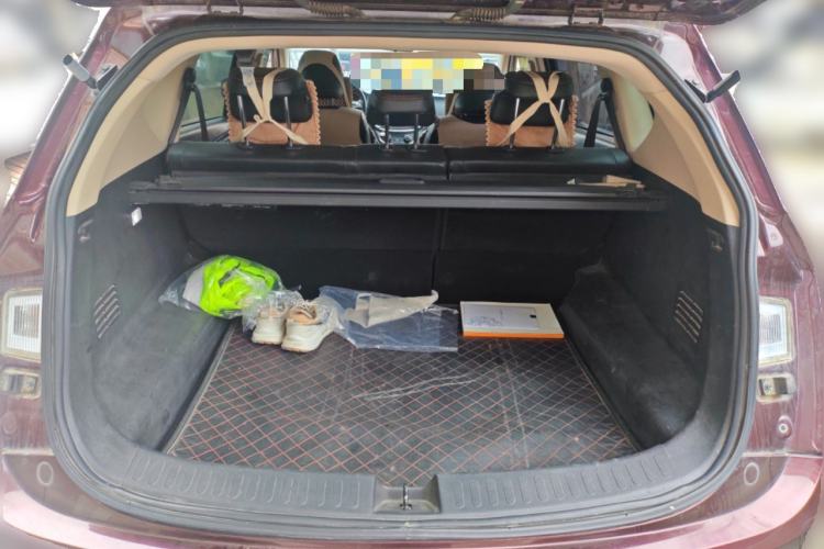 Used Baojun 560 2015 1.8L manual luxury version