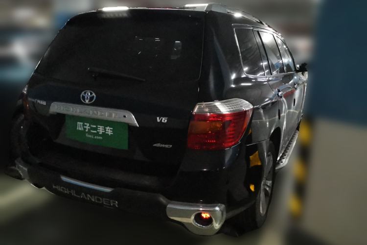 Used Toyota Highlander 2011 2.7L Two-Wheel Drive 7-Seater Supreme Edition Rear Right 45 Deg